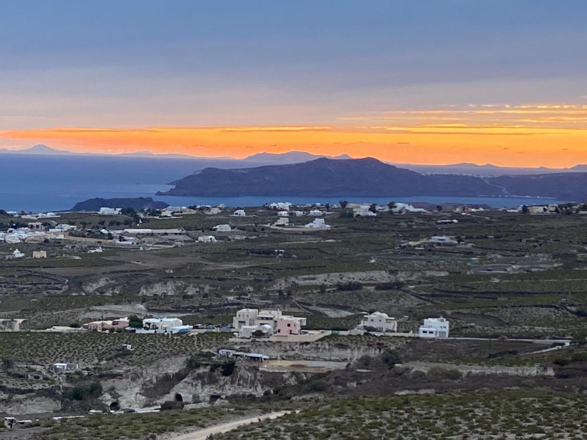 Ena Suites Santorini Pýrgos 外观 照片