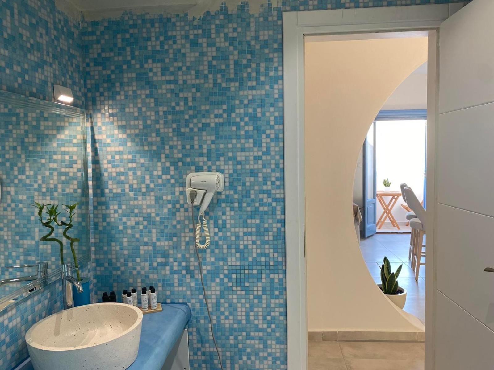 Ena Suites Santorini Pýrgos 外观 照片